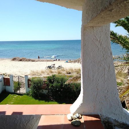 In Front Of The Beach - La Terrazza Sul Mare 弗里米尼迪夸尔图 外观 照片