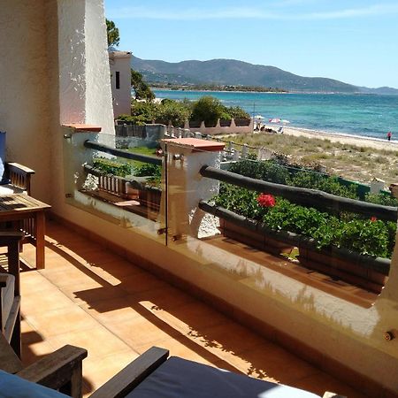 In Front Of The Beach - La Terrazza Sul Mare 弗里米尼迪夸尔图 外观 照片